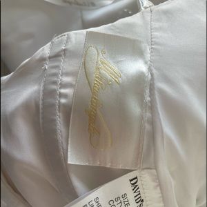 Wedding dress. Size 6